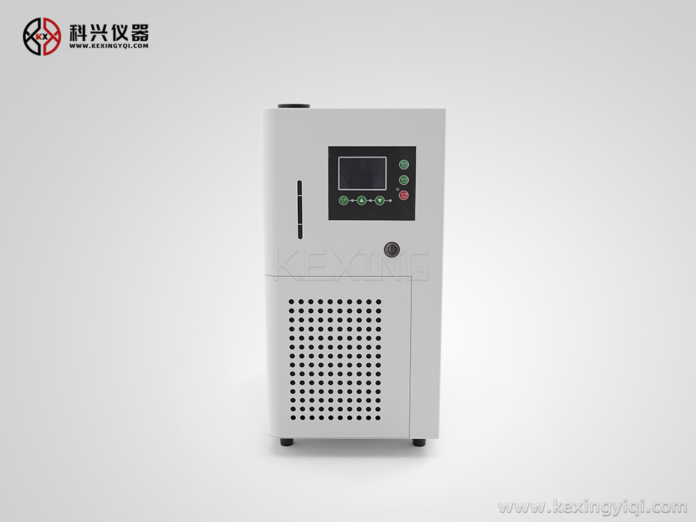 臺(tái)式冷卻機(jī)展示